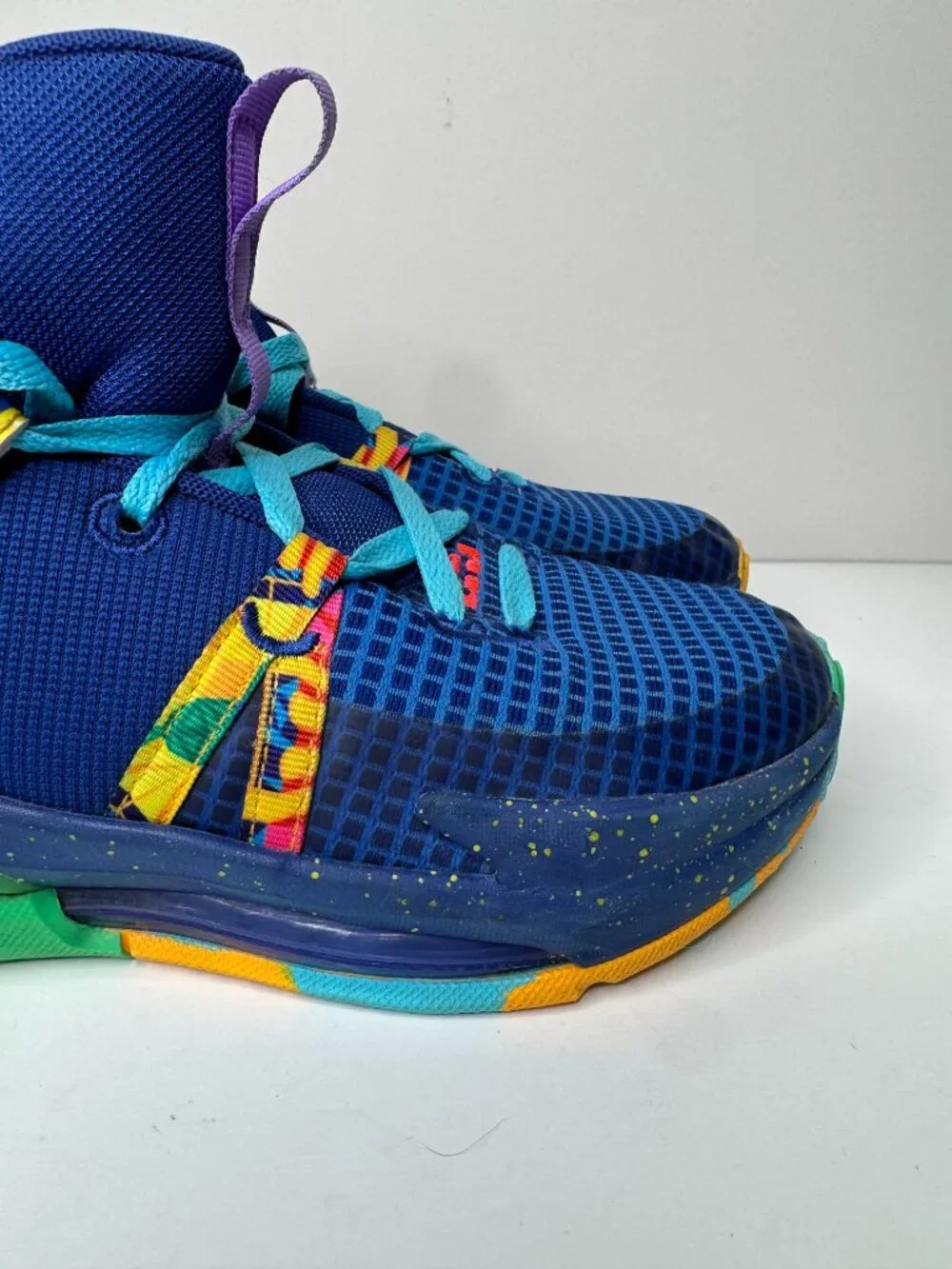 Nike Lebron Witness 7 Mid Kaleidoscope Kids 6.5Y High Top Lace Up Sneakers Color